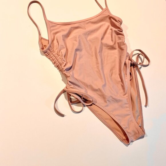 GNASH String One-Piece Swimsuit Size 4 - Picture 6 of 10